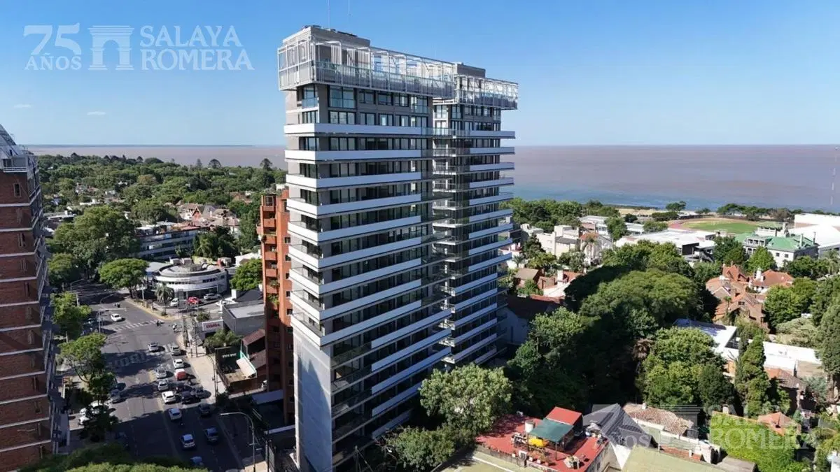 Venta Departamento 3 ambientes cochera y baulera en Torre Barlovento 2
