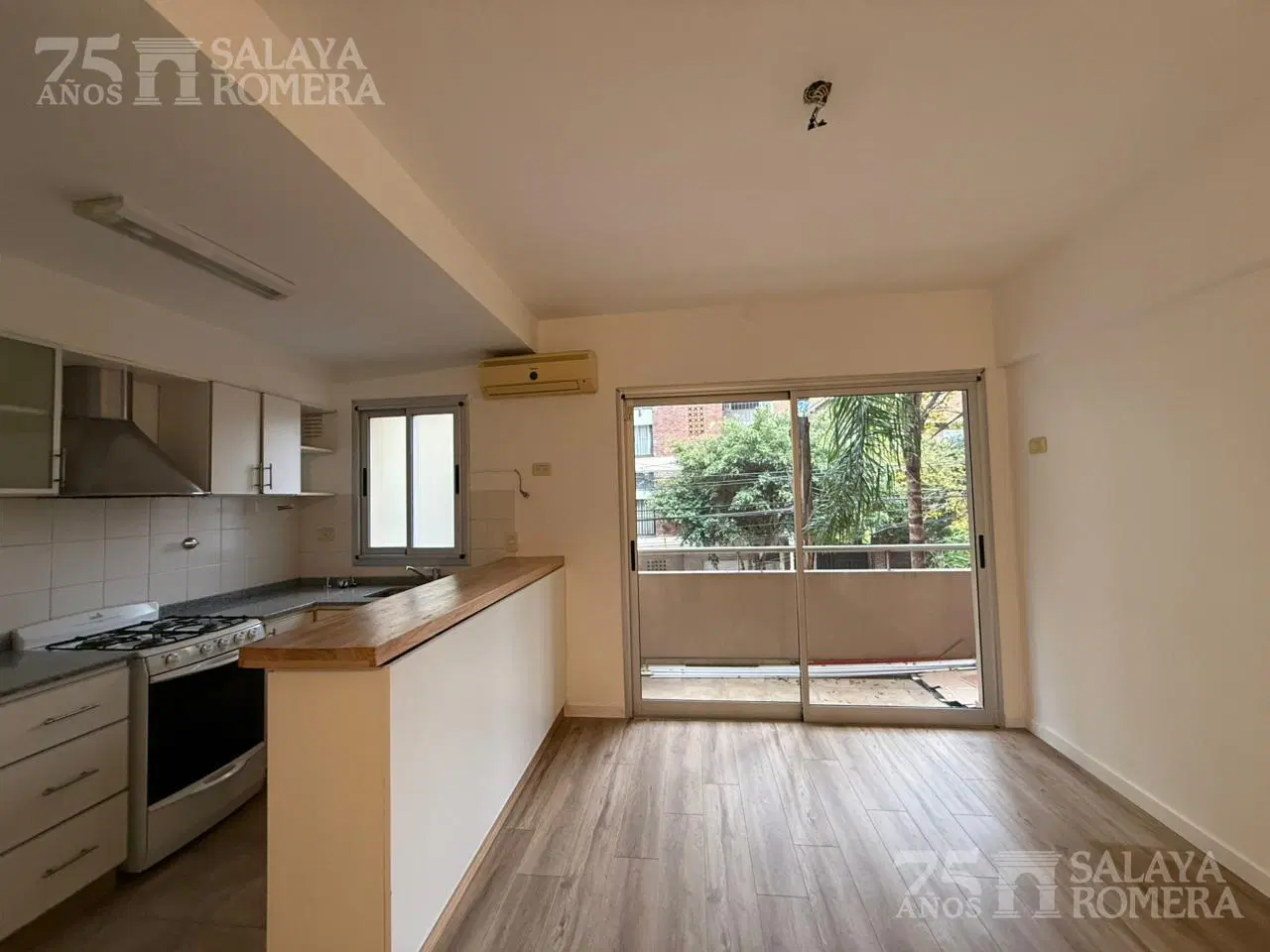 Departamento en alquiler - 2 ambientes Olivos cochera 5