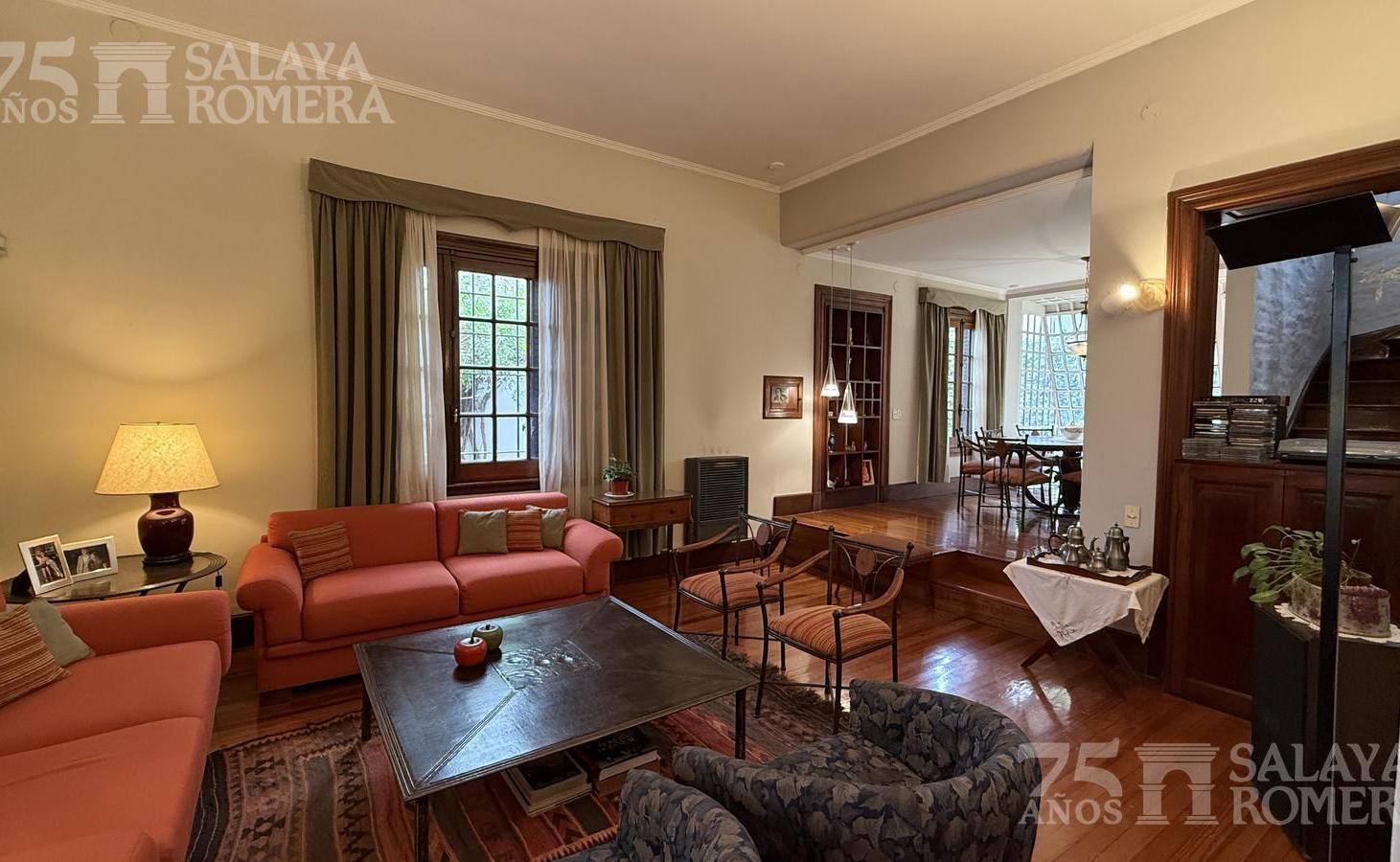 Foto de Venta Casa 5 ambientes con jardín parrilla y bodega en Olivos, imagen 1