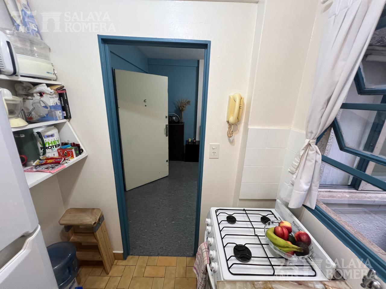 Foto de Venta Departamento 2 ambientes Olivos, imagen 1