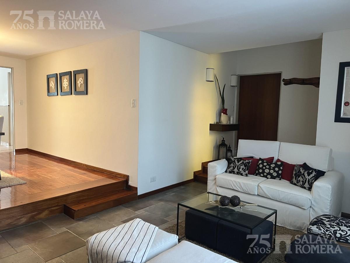 Foto de Casa en venta Vicente Lopez - Florida - 5 ambientes - Olivos -En una, imagen 1