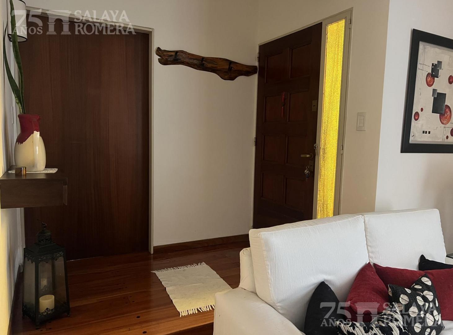 Foto de Casa en venta Vicente Lopez - Florida - 5 ambientes - Olivos -En una, imagen 4