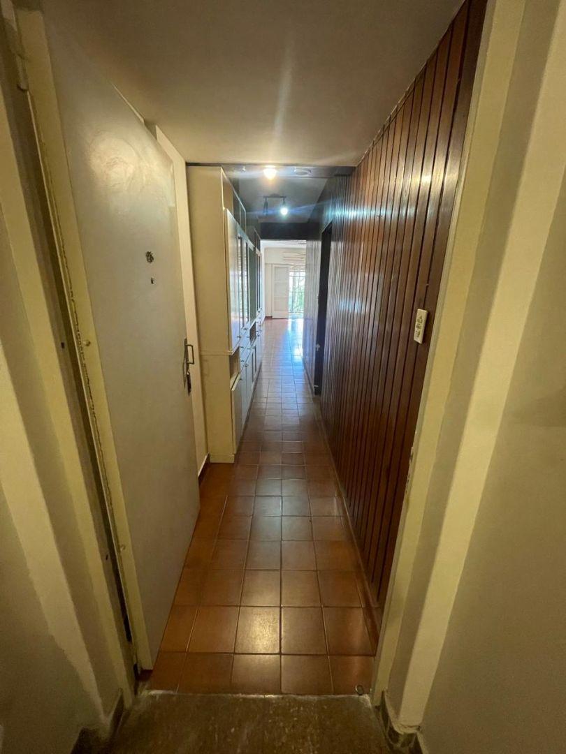 CUATRO AMBIENTES C/COCHERA y DEPENDENCIA, FRENTE BALCON, PALERMO