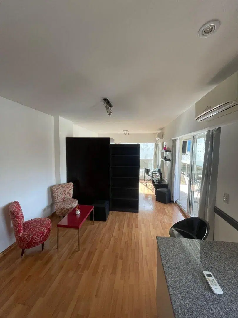 Impecable monoambiente divisible amoblado con balcón en L en torre de categoría. Palermo. 5