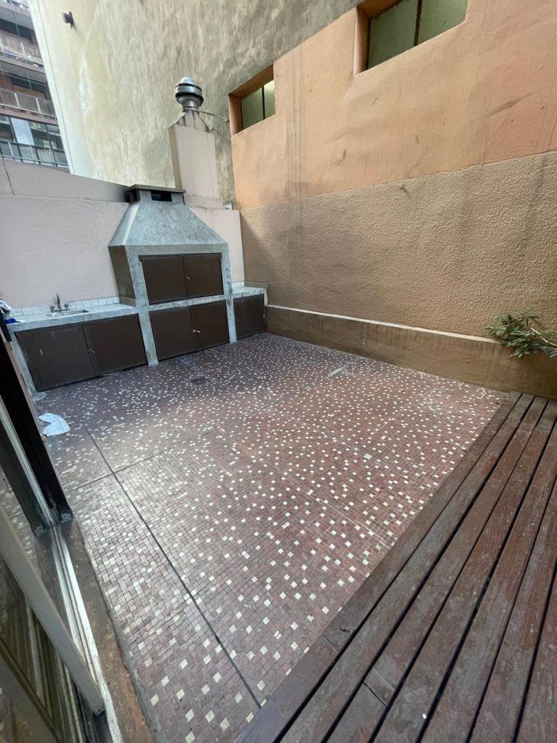 Foto de EXCLUSIVO 3 AMBIENTES AMOBLADO C/ GRAN PATIO Y PARRILLA PROPIA , imagen 3