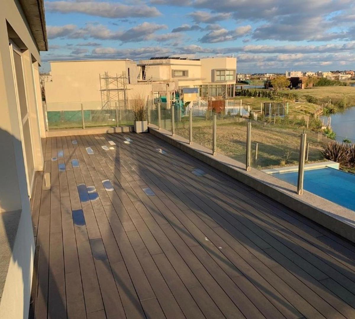 Casa Al Lago en El Cantón 4