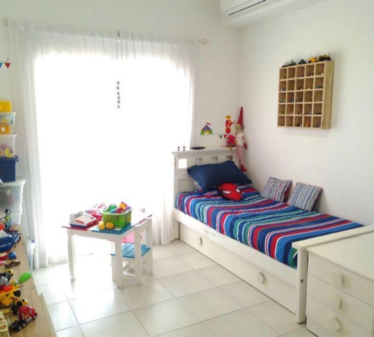 Homes Tres Ambientes con Jardín 3