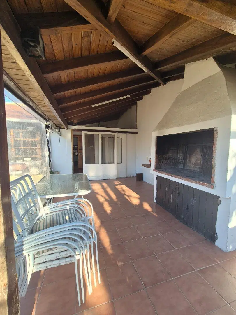 2 casas en centro de Maschwitz con pileta 4