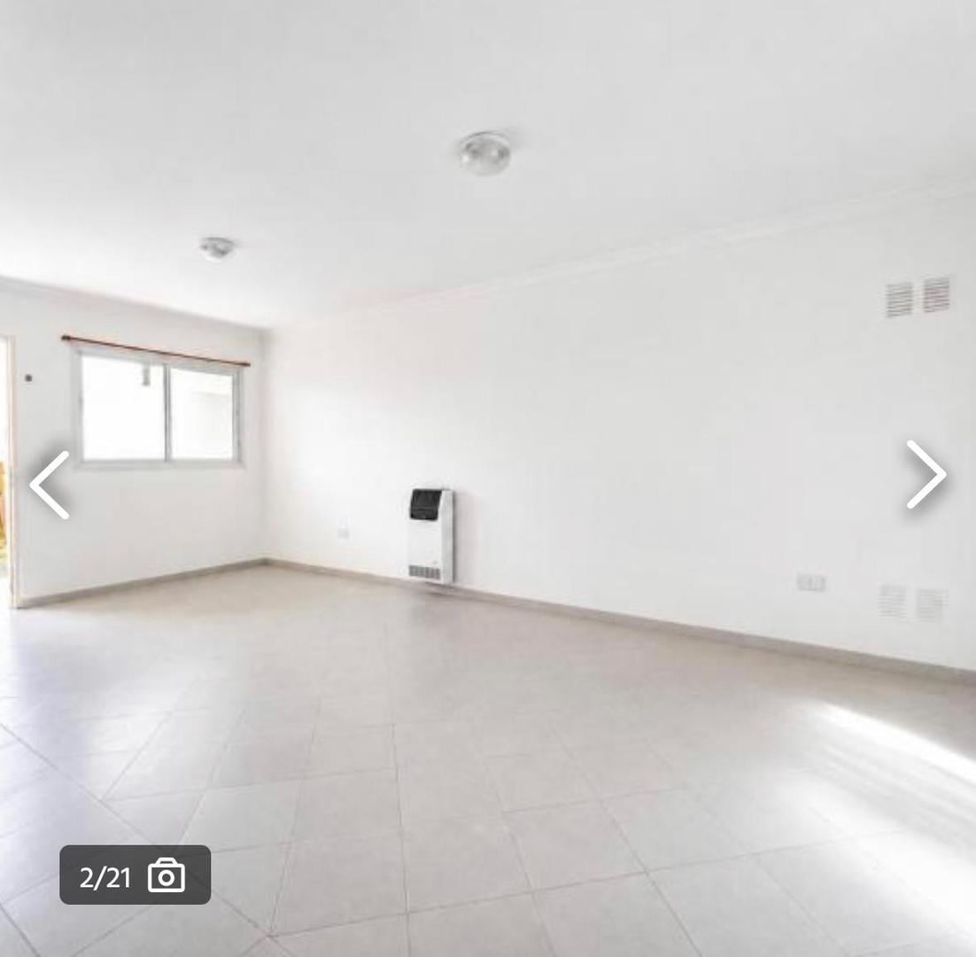 Triplex en Jardines de Escobar