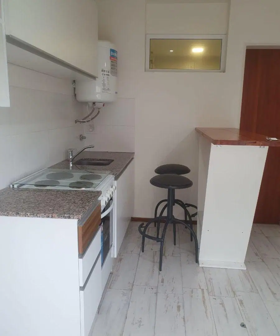 Departamento de 30 m² en alquiler en Abasto 4