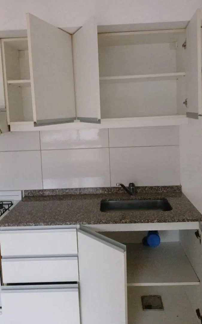 Excelente departamento de pasillo. Un dormitorio 5
