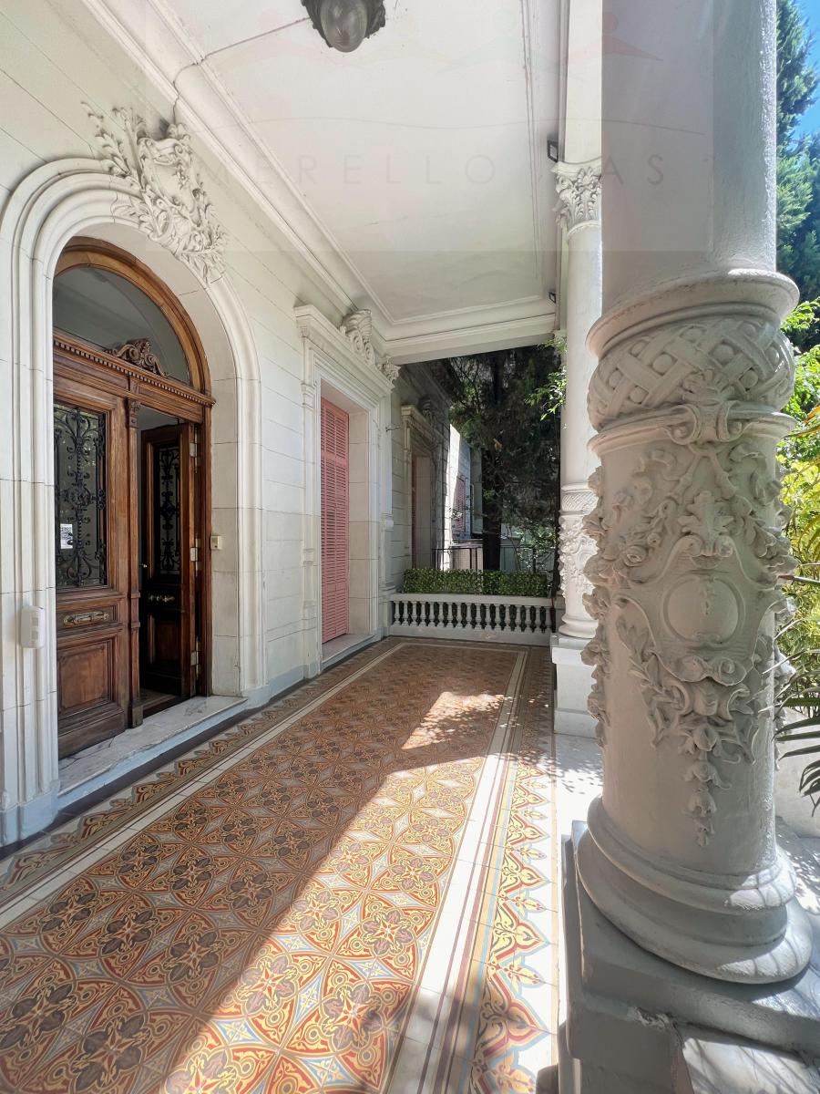 Local Comercial/oficinas en Casona Patrimonio Histórico en Excelente Ubicación 1