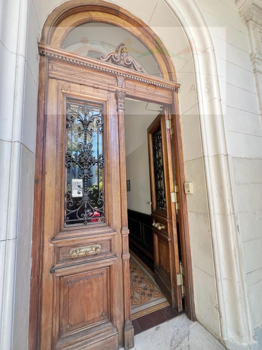 Casona Patrimonio Histórico en Excelente Ubicación 2