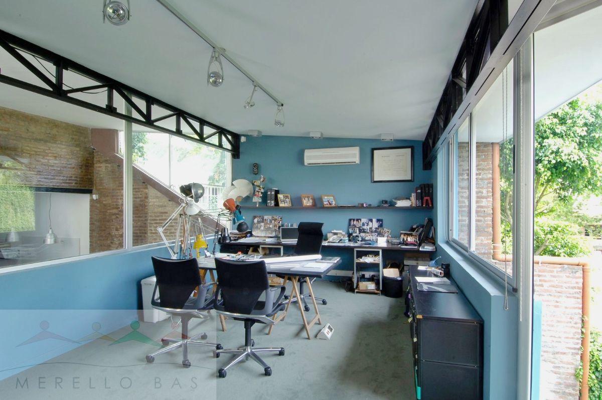 Foto de PREMIUM: Edificio Corporativo/estudio/oficinas Premium con 2 Cocheras, Jardín Muy Luminoso!, imagen 3