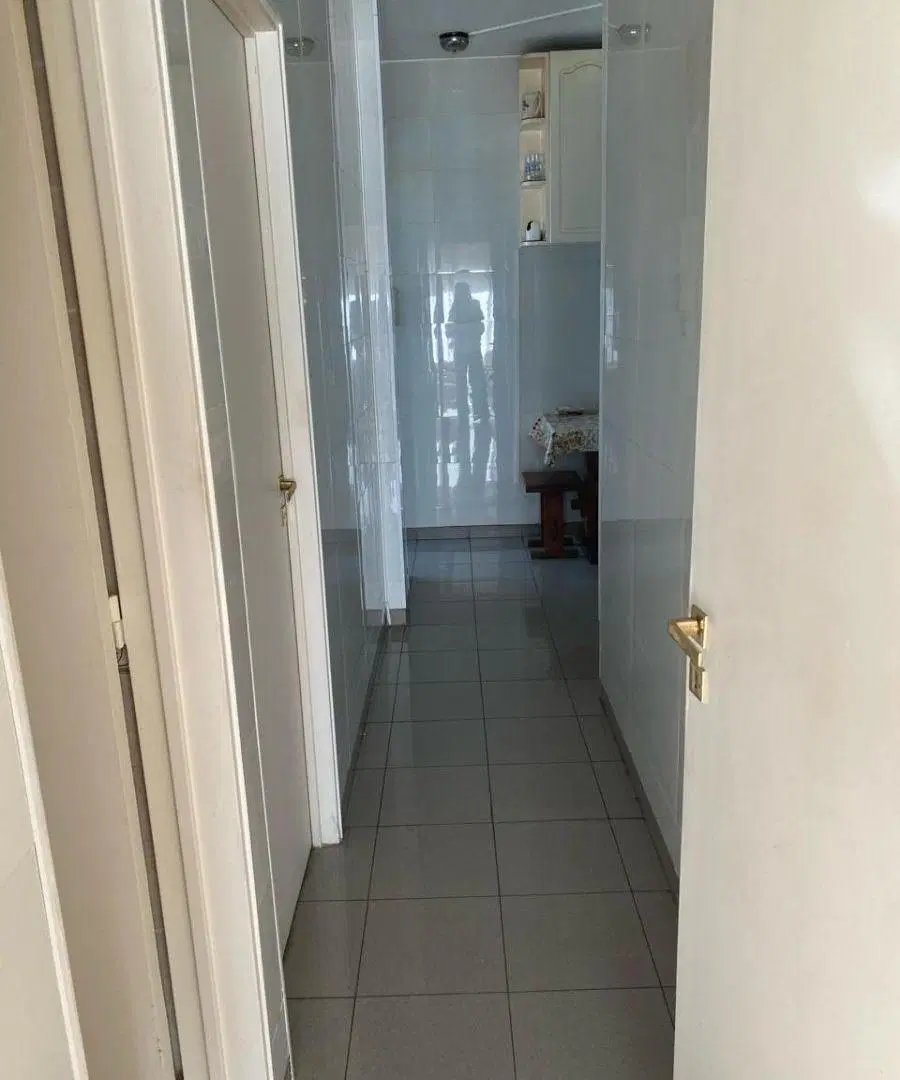 Piso alto con gran terraza y cochera en pleno Recoleta 4