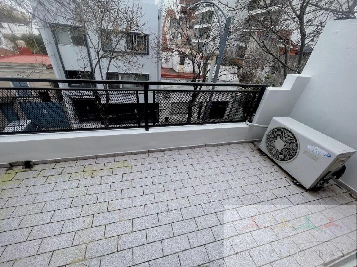 Duplex Sin Expensas con Terrazas, Parrilla en Excelente Ubicación (OPCIONAL COCHERA) 2