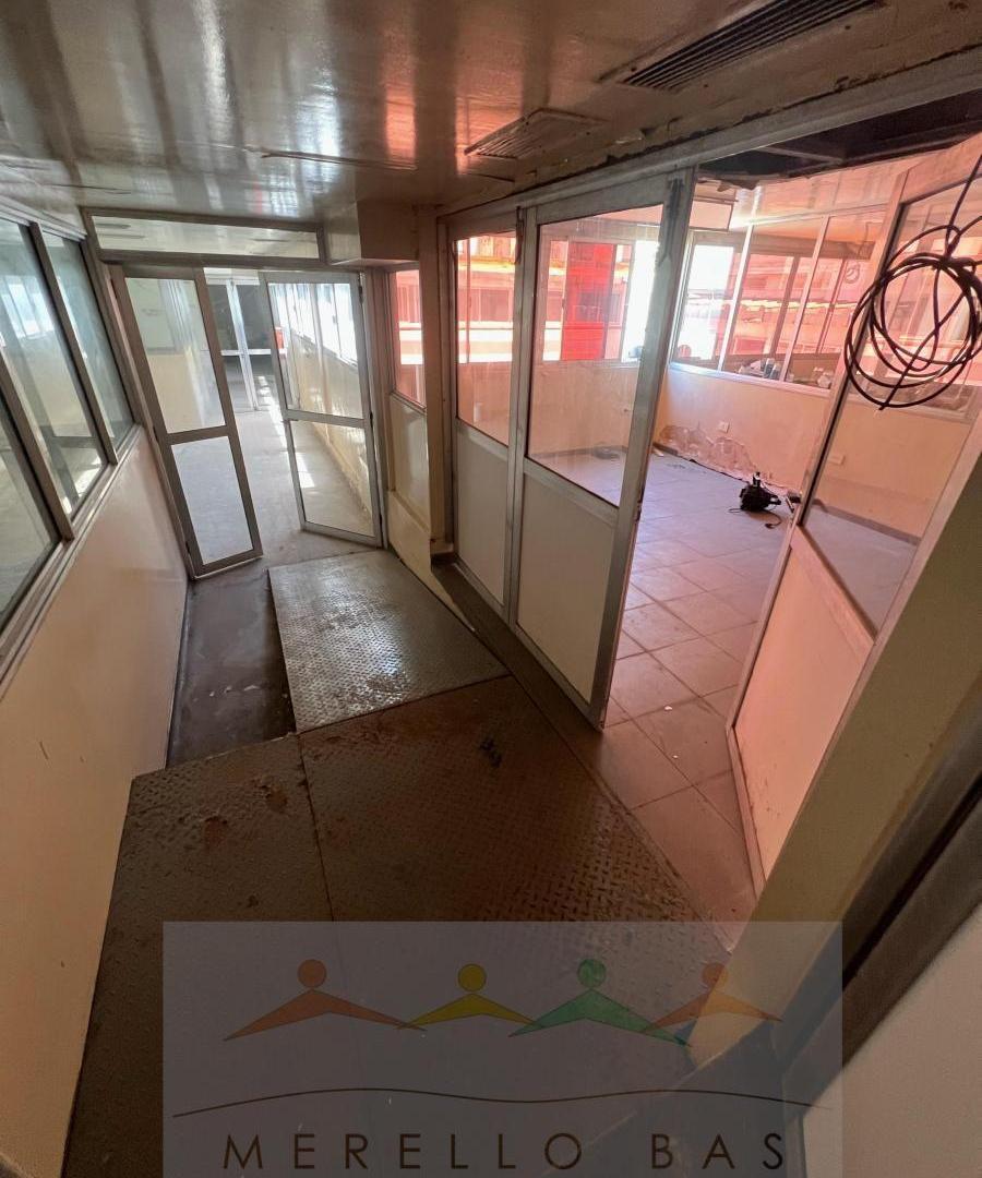 Foto de Local Comercial/oficinas en Casona Patrimonio Histórico en Excelente Ubicación, imagen 3