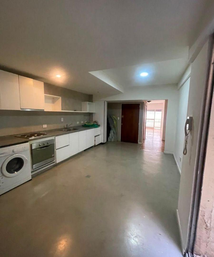 Foto de 3 ambientes con toilette y balcón terraza en excelente ubicación de, imagen 2