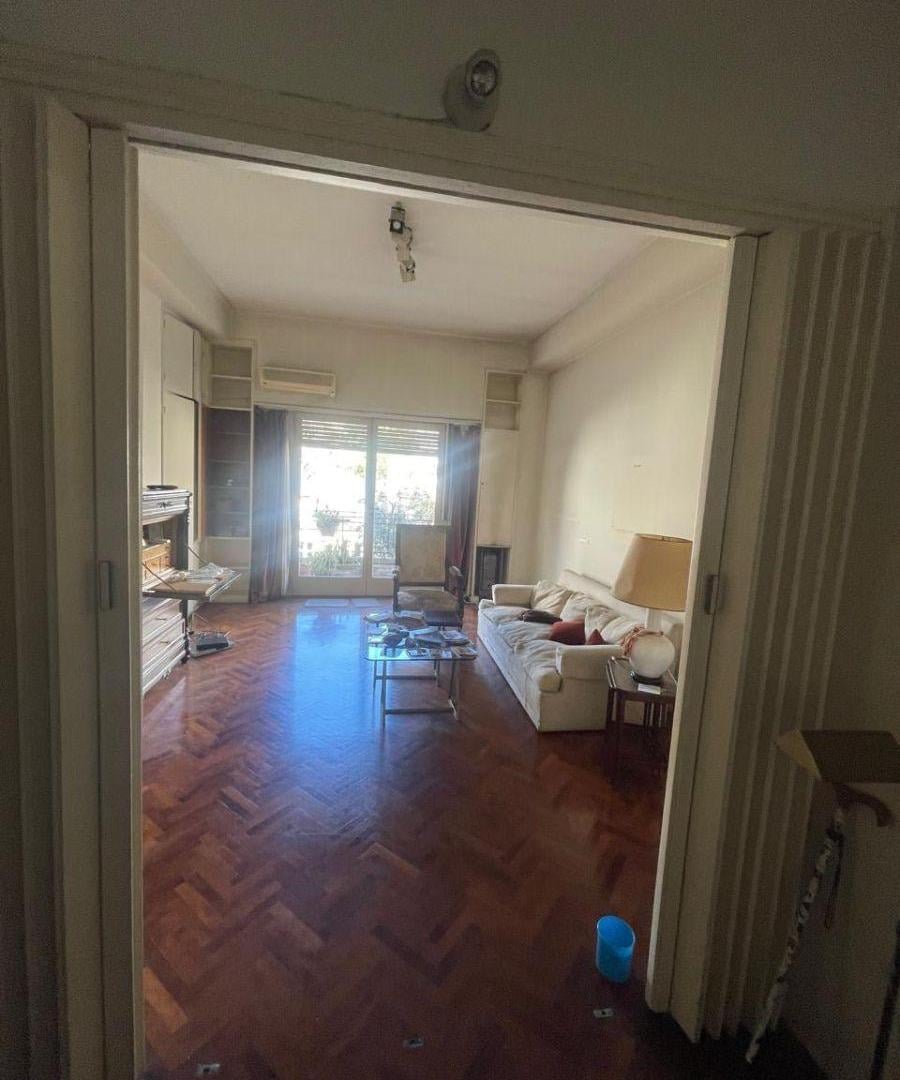 Foto de En la mejor ubicación de Recoleta, 4 ambientes con a reciclar con, imagen 1