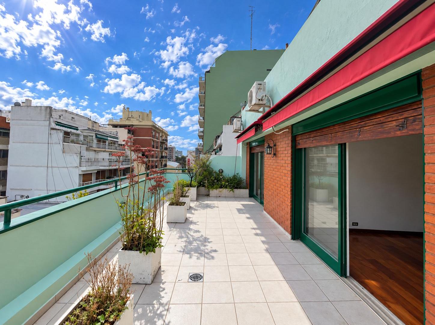 Foto de Vista Abierta, Terrazas, Jacuzzi, Parrilla y Cochera en Excelente, imagen 4