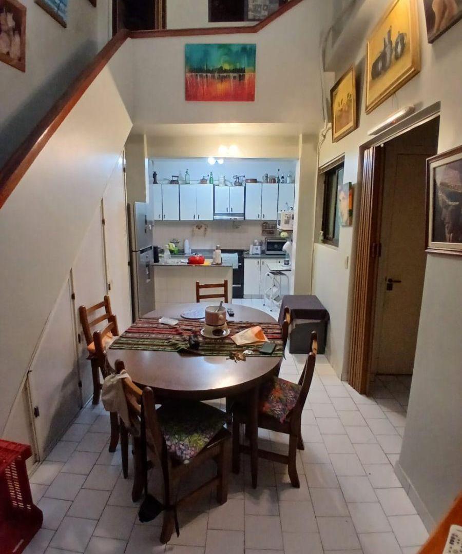 Foto de PH de 120 m² con 3 dormitorios en venta en Agronomía, imagen 3