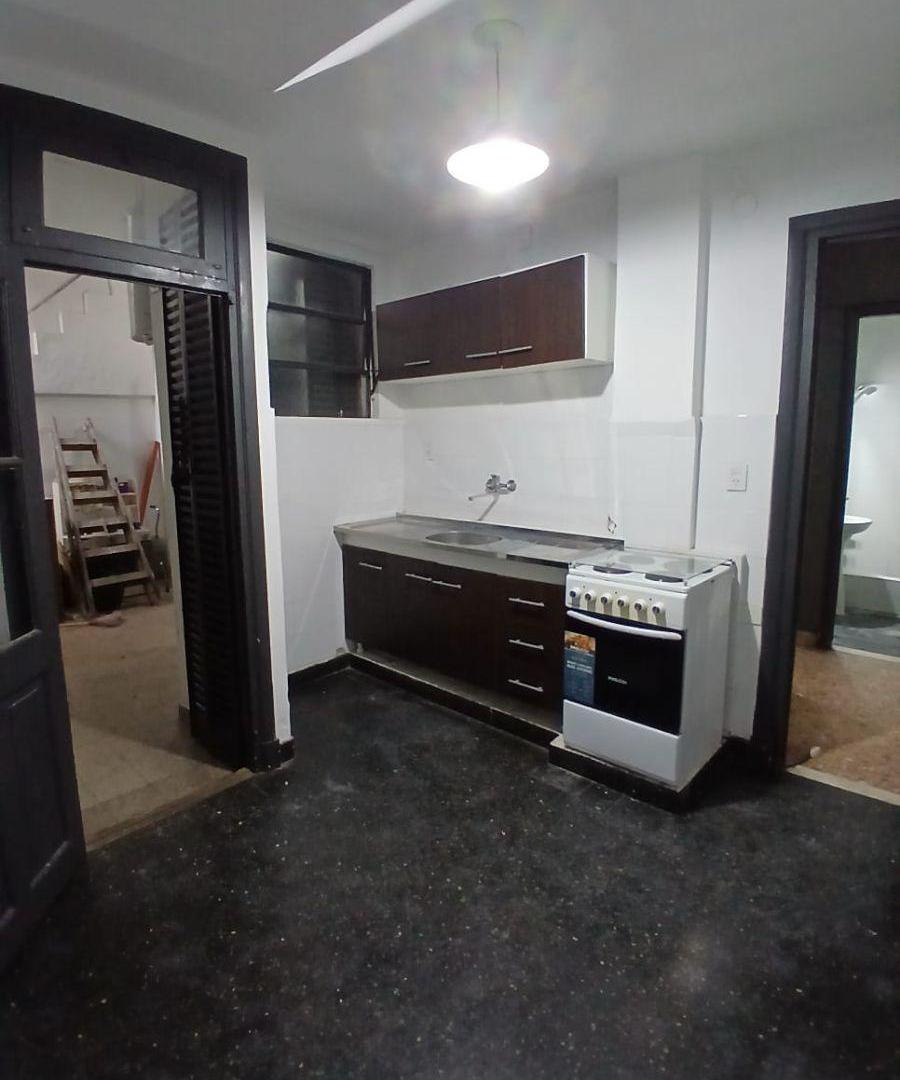Foto de SAAVEDRA. PH de 50 m² 2 ambientes y medio en alquiler. PH. PB. Frente, imagen 3