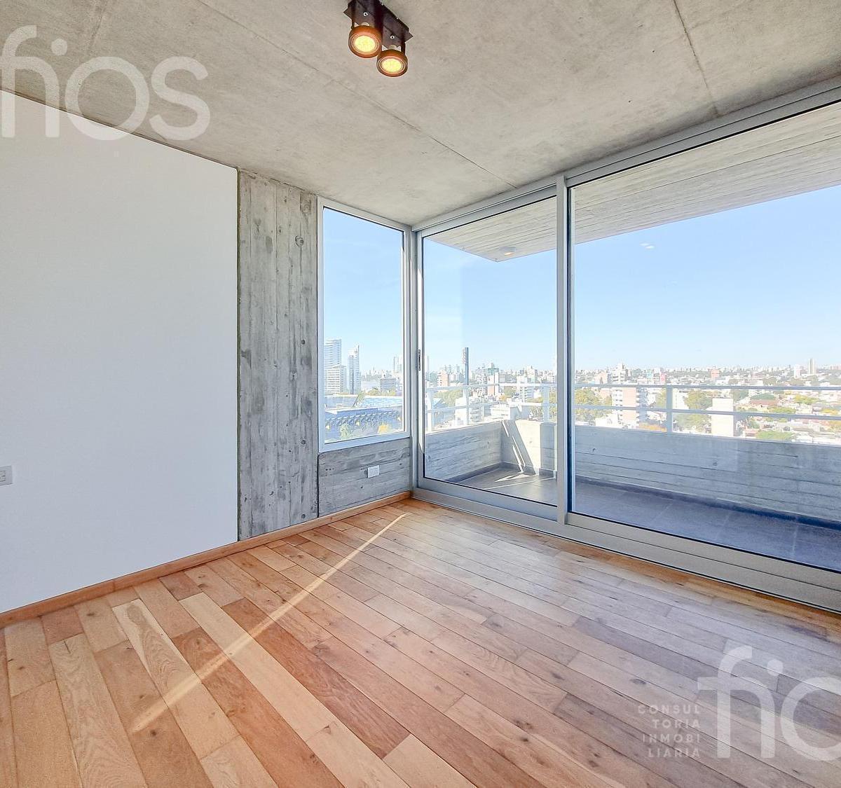 Venta Semipiso de Categoria de Tres Dorm. con Terraza, Balcón y Amenities en Arroyito 3