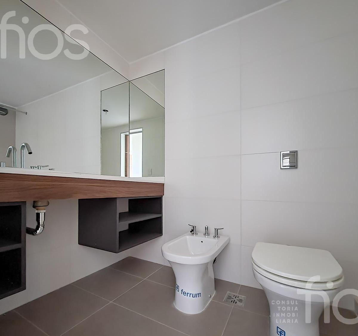 Venta Departamento de Tres Dorm. con Balcon, Cochera Doble y Amenities en Puerto Norte 1