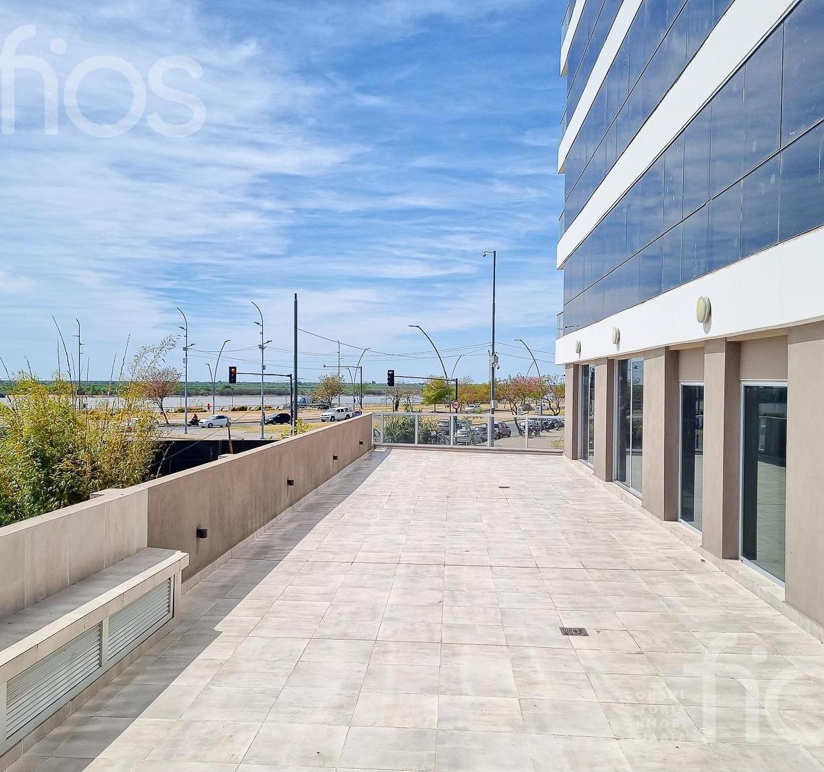 Venta Departamento de Tres Dorm. con Balcon, Cochera Doble y Amenities en Puerto Norte 5