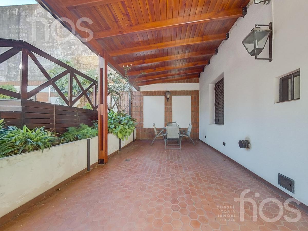 Venta Casa de 3 Dorm. con Piscina Patio en Nuestra Señora de Lourdes Retasada 1