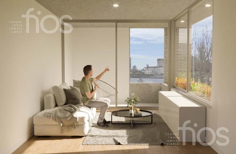 Venta Departamento Dos Dorm. con Patio en Pichincha 2