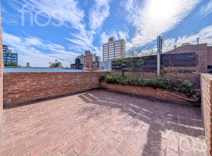 VENTA PH ESTRENAR DE DOS DORMITORIOS CON PATIO Y TERRAZA EN ARROYITO 1