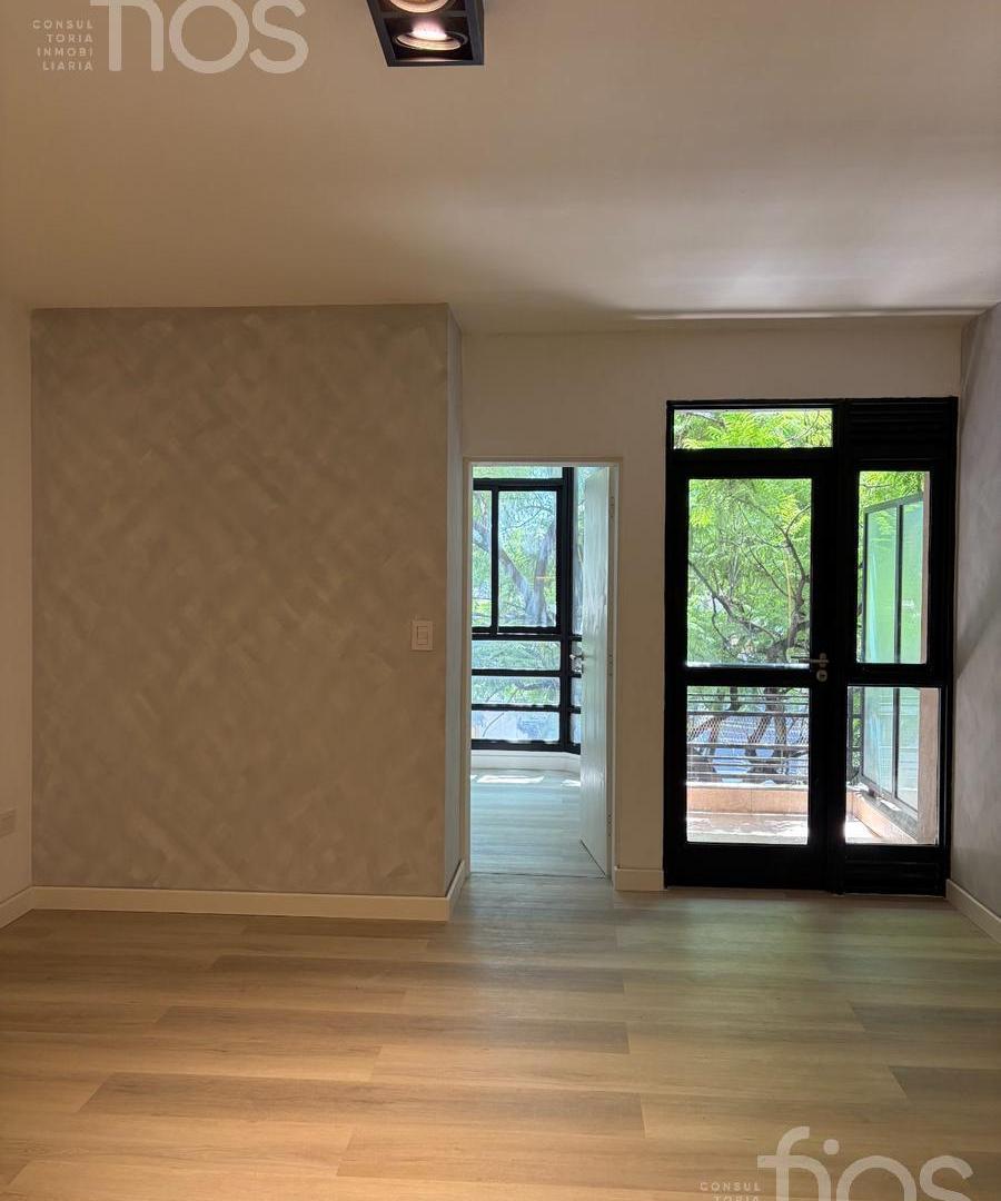 Foto de VENTA DEPARTAMENTO RECICLADO DE UN DORMITORIO CON BALCÓN EN LUIS AGOTE, imagen 4