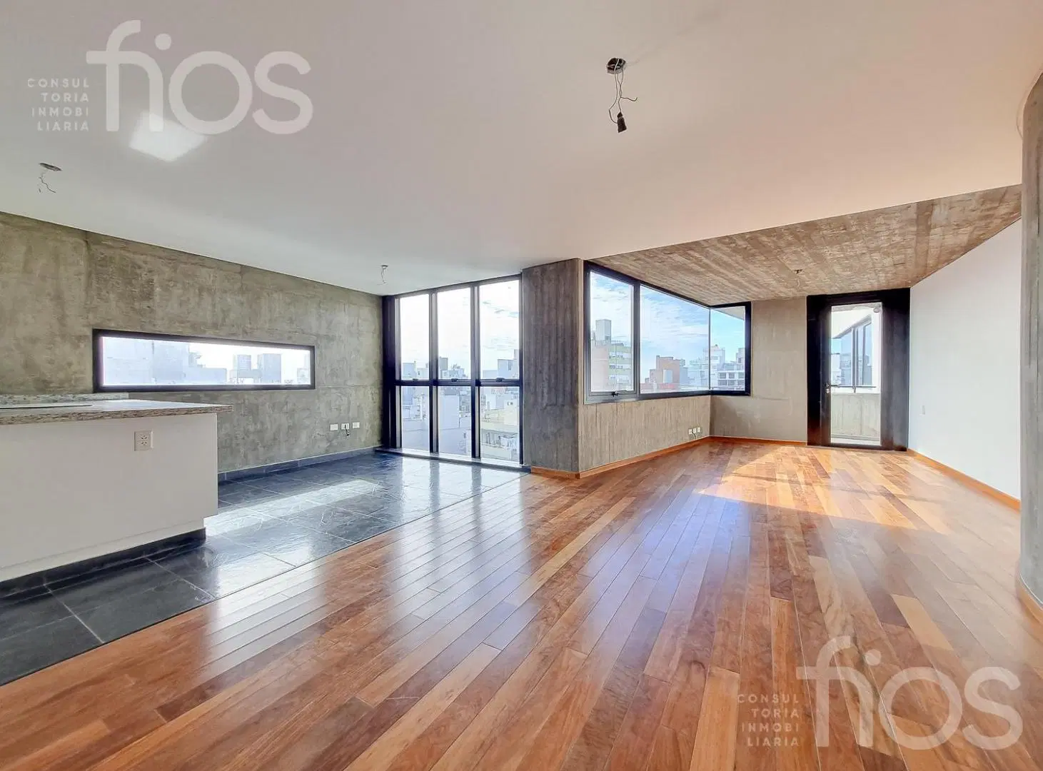 SEMIPISO DE 3 AMBIENTES AL FRENTE CON BALCÓN CON VISTA AL RIO, AMENITIES Y COCHERA EN  ROSARIO 3