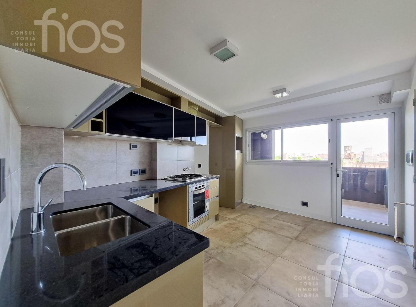 SEMIPISO DE 3 AMBIENTES CON BALCON Y AMENITIES EN PICHINCHA