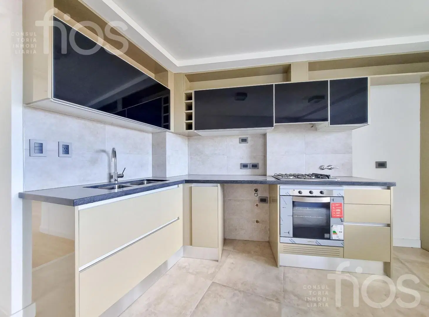 SEMIPISO DE 3 AMBIENTES CON BALCON Y AMENITIES  EN PICHINCHA 5