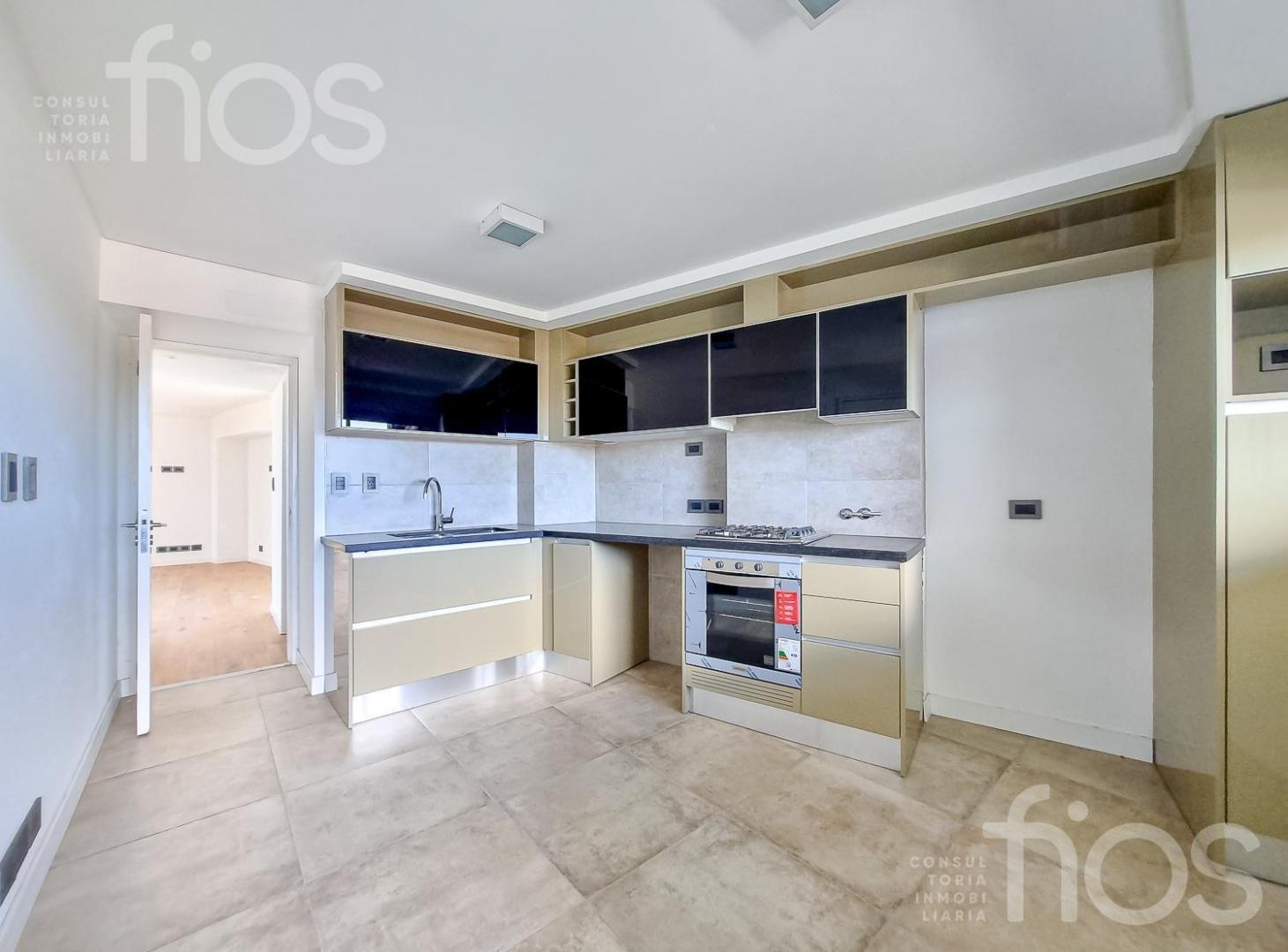 SEMIPISO DE 3 AMBIENTES CON BALCON Y AMENITIES EN PICHINCHA
