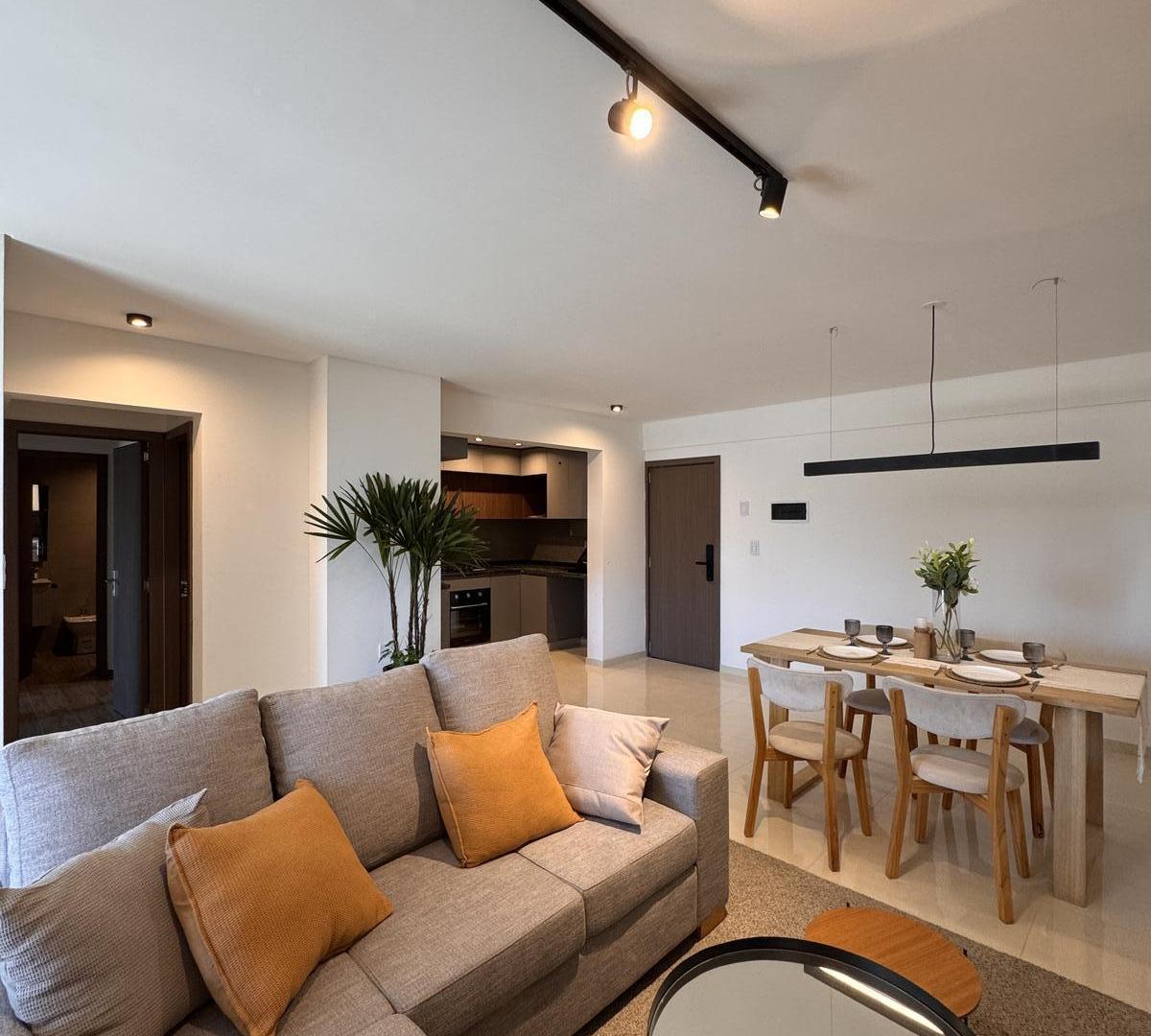 VENTA DEPARTAMENTO EN CONSTRUCCION DE DOS DORMITORIOS CON PATIO EXCLUSIVO CON PILETA EN ZONA CENTRO