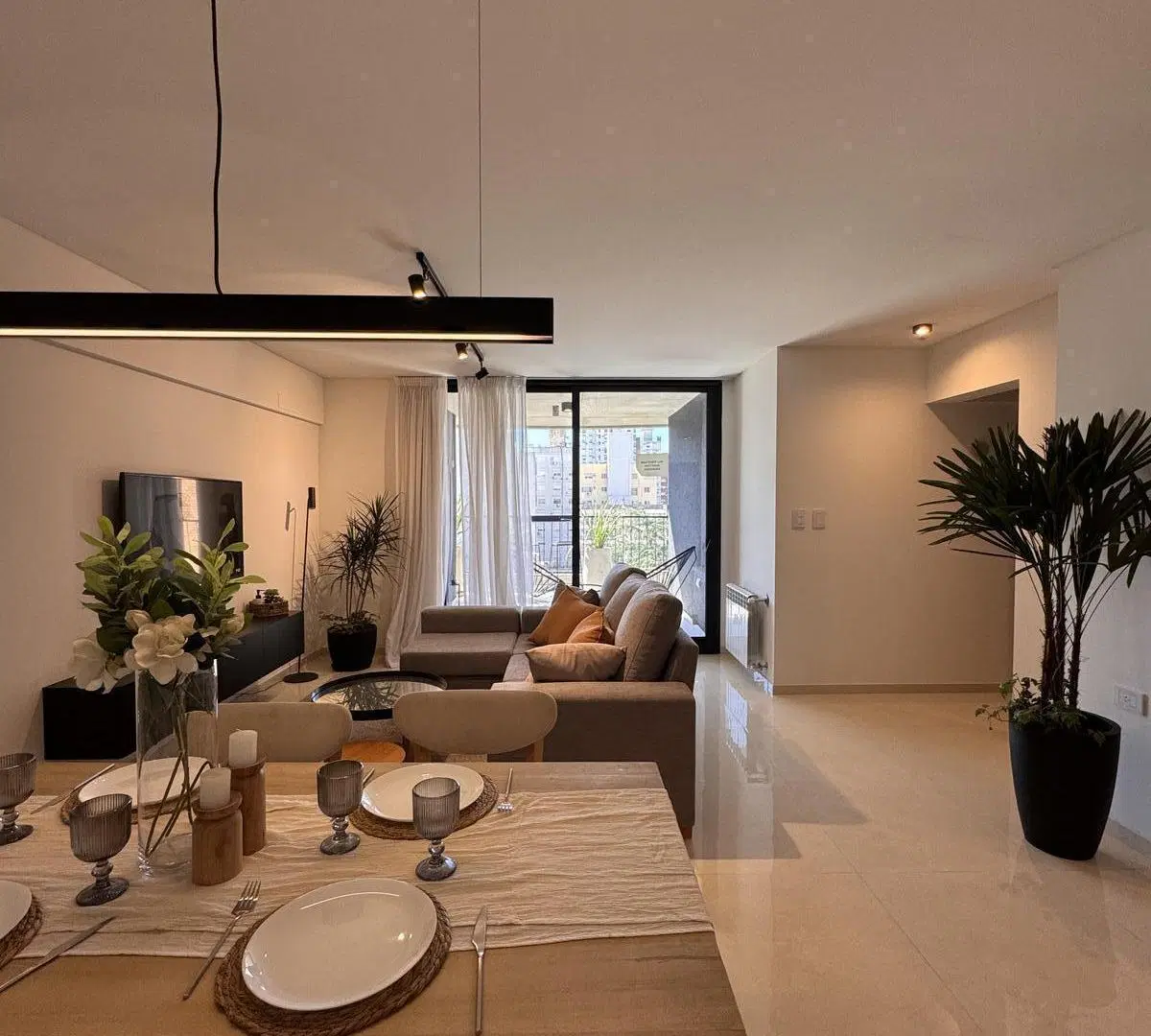 VENTA DEPARTAMENTO EN CONSTRUCCION DE DOS DORMITORIOS CON PATIO EXCLUSIVO CON PILETA EN ZONA CENTRO 2