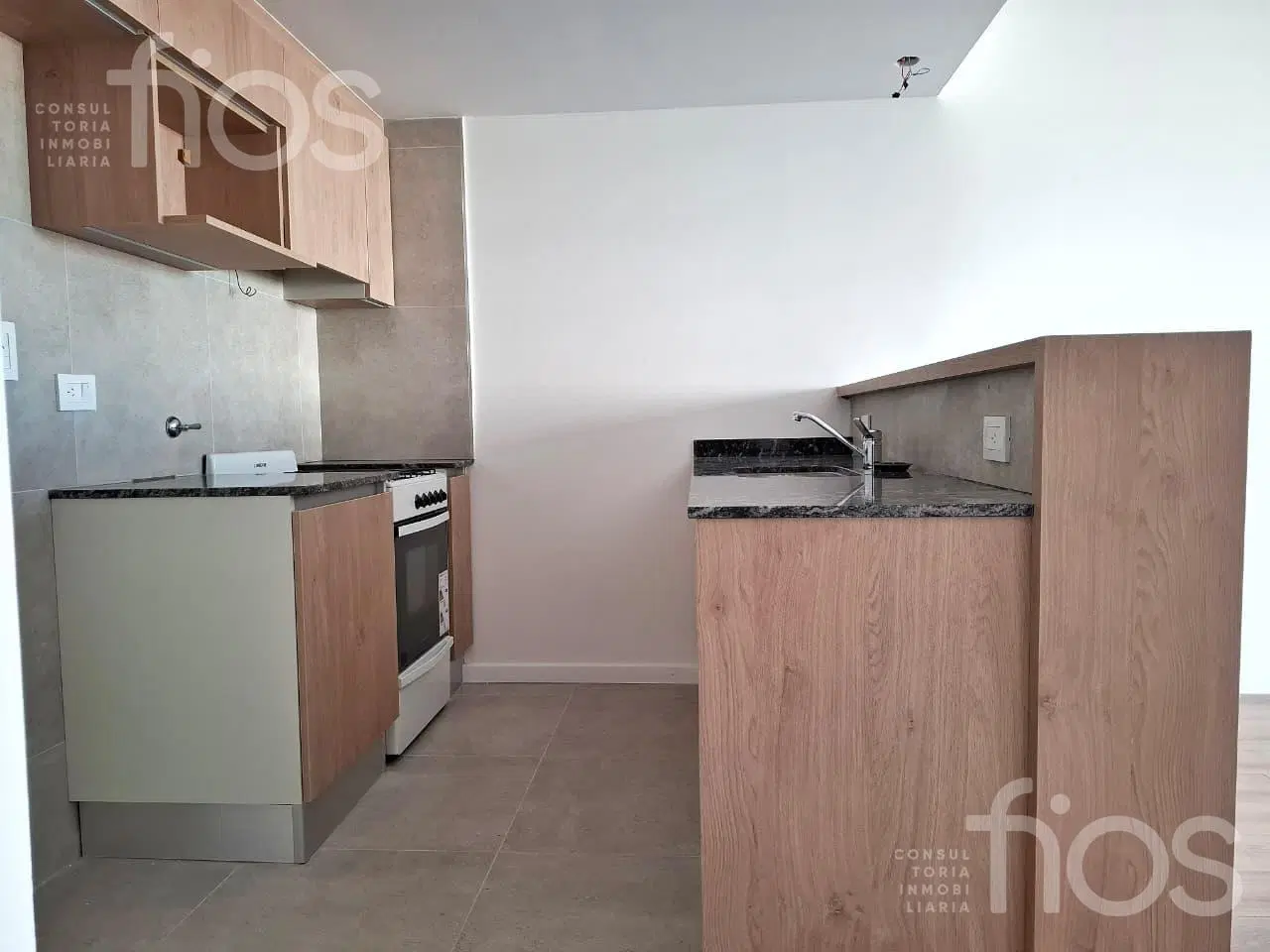 VENTA LOFT A ESTRENAR CON BALCON Y AMENITIES EN ABASTO 3