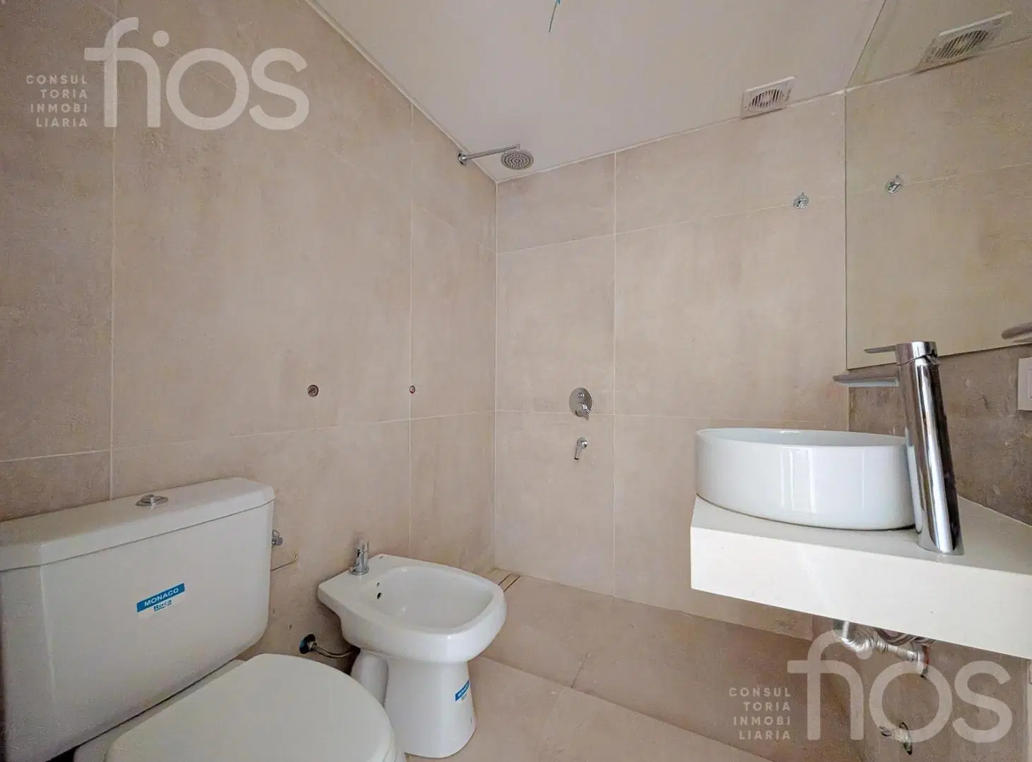 VENTA DEPARTAMENTO EN CONSTRUCCIÓN PISO EXCLUSIVO DE TRES DORMITORIOS CON BALCON EN PICHINCHA 3