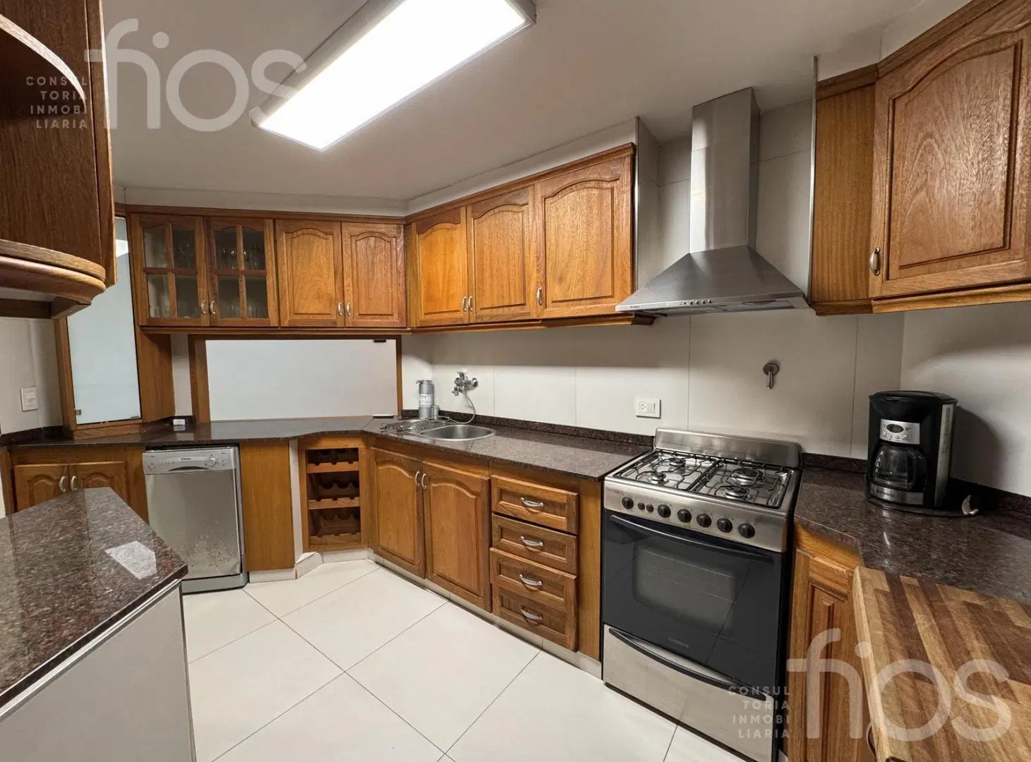 VENTA DEPARTAMENTO PISO EXCLUSIVO DE 4 DORMITORIOS CON COCHERA Y AMENITIES EN ZONA CENTRO 2