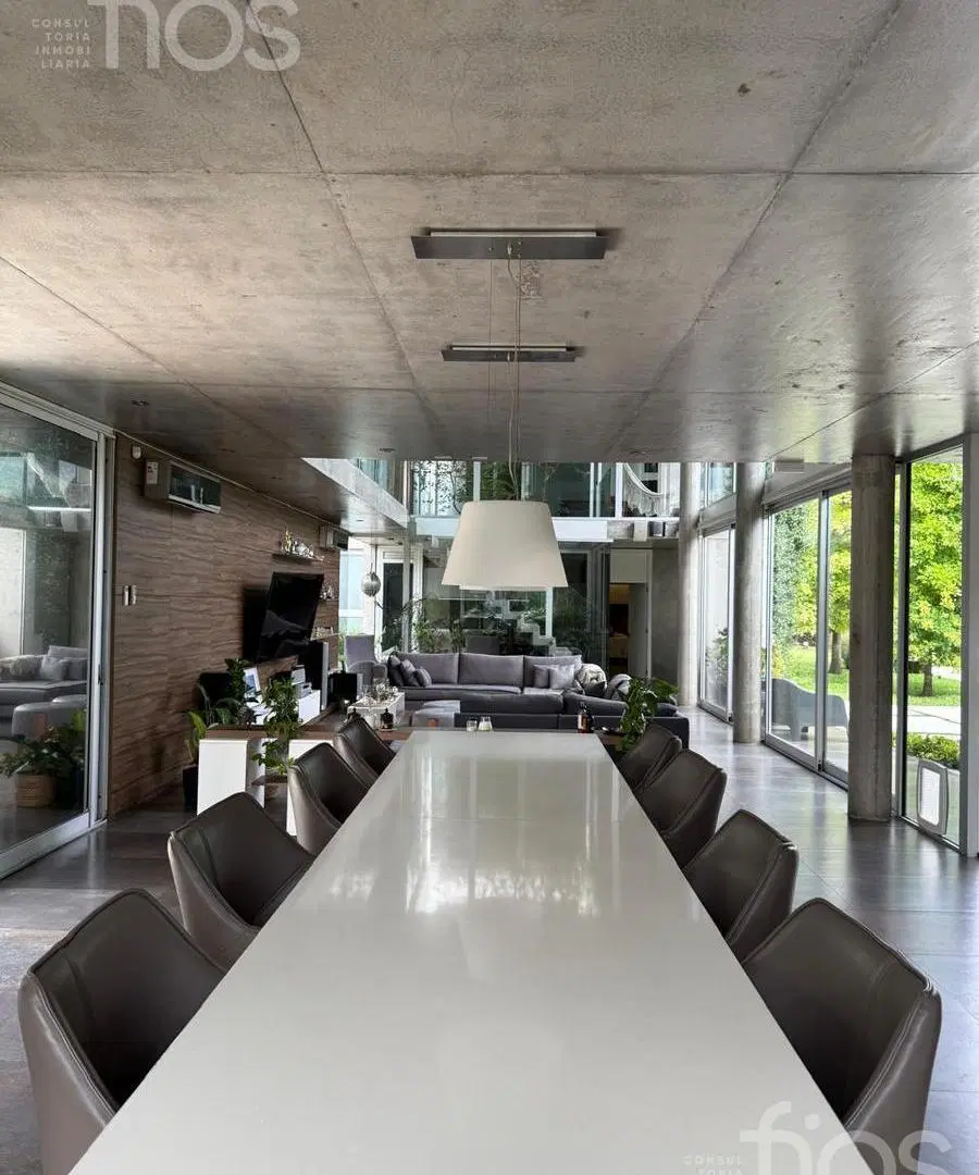 VENTA CASA 4 DORMITORIOS EN KENTUCKY CLUB DE CAMPO CON PISCINA Y DISEÑO PREMIUM - FUNES 2