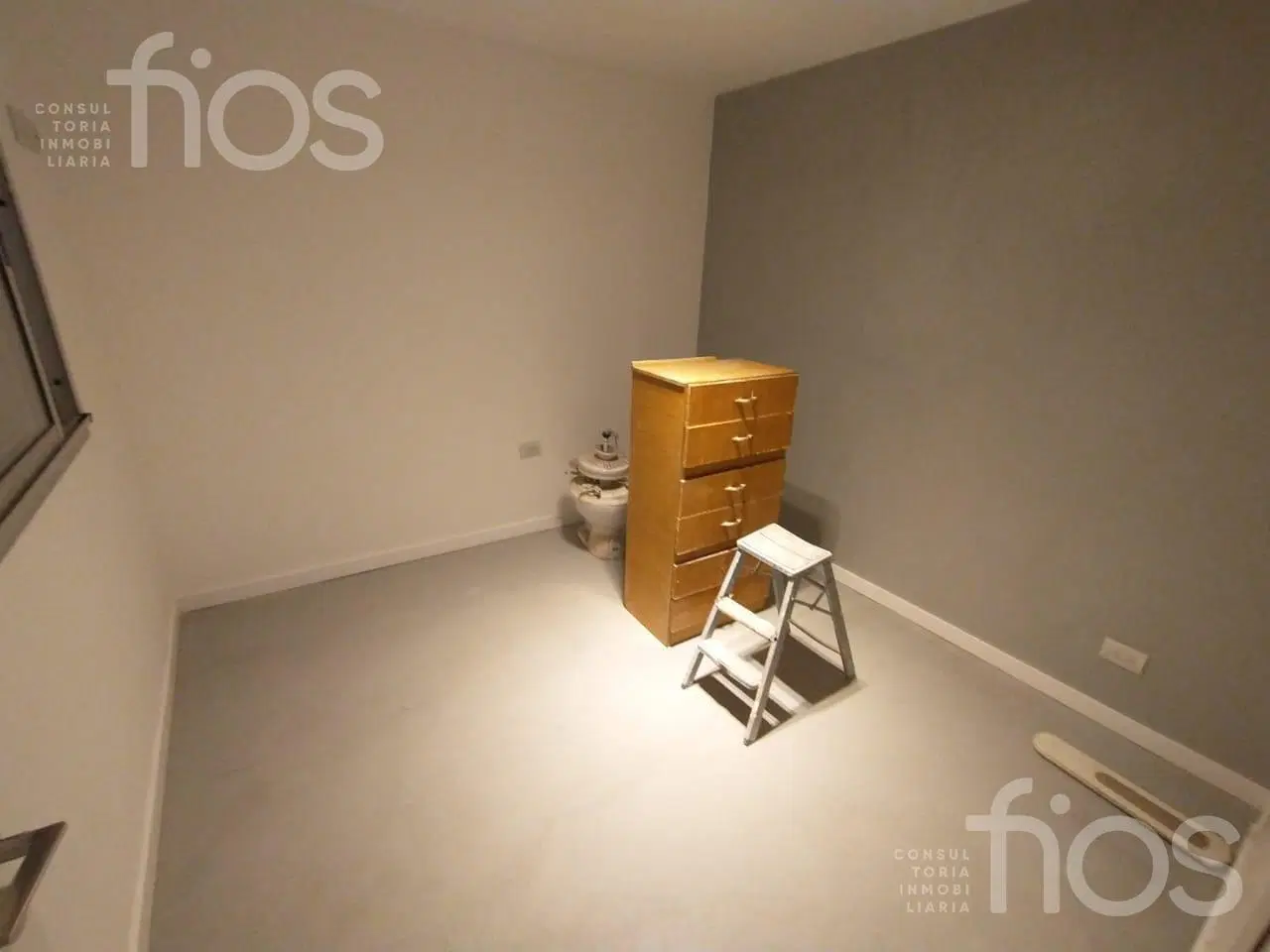 VENTA DEPARTAMENTO DE PASILLO RECICLADO DE UN DORMITORIO CON PATIO EN BARRIO MARTIN 2