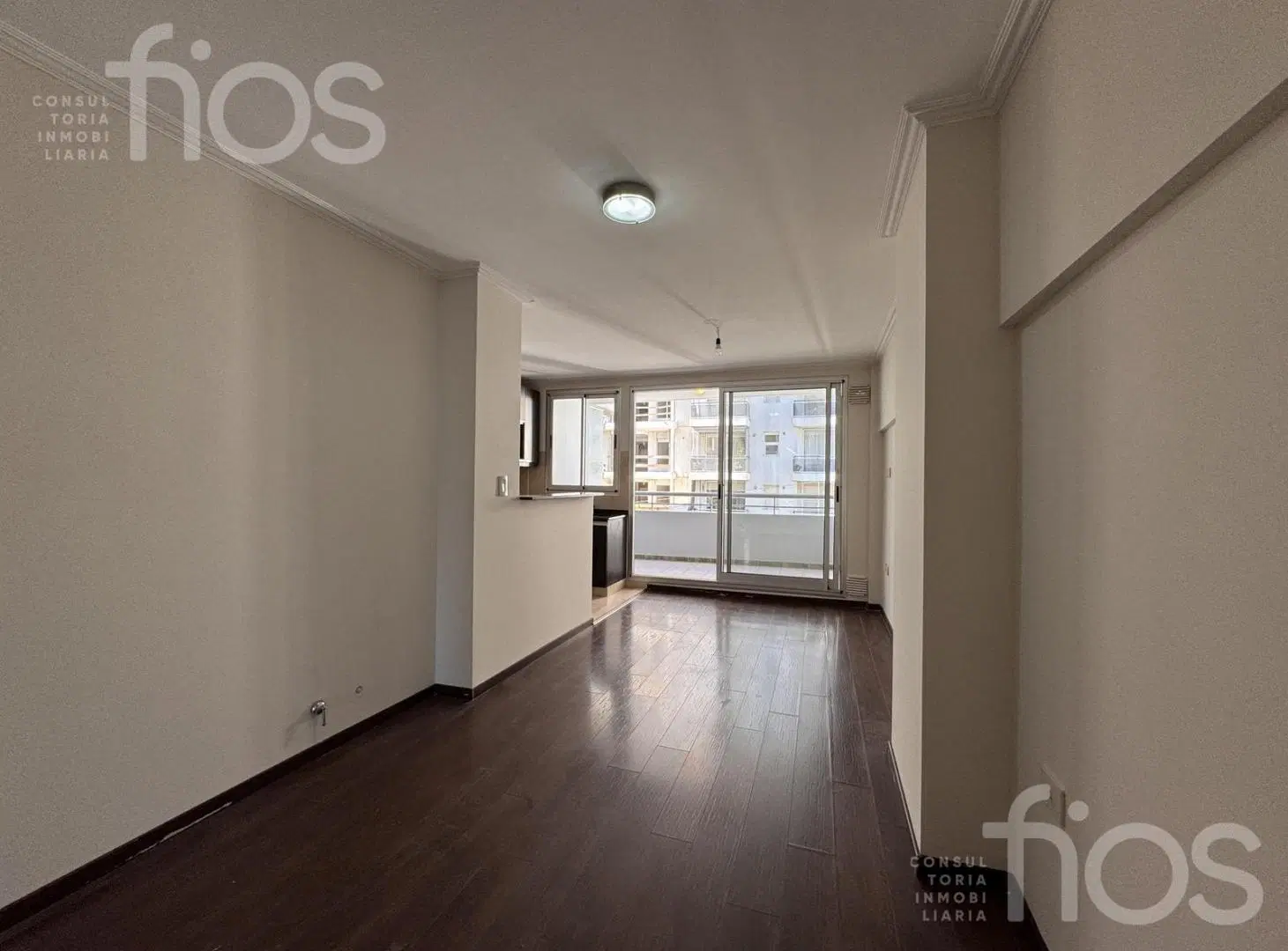 VENTA DEPARTAMENTO SEMIPISO DE UN DORMITORIO CON  DOBLE BALCON Y AMENITIES EN ZONA RIO 3