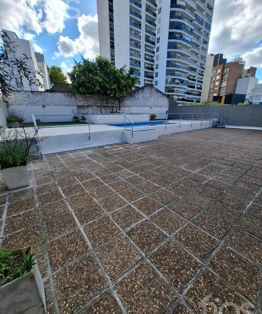 VENTA DEPARTAMENTO DE DOS DORMITORIOS CON BALCON, COCHERA Y AMENITIES EN LOURDES 4