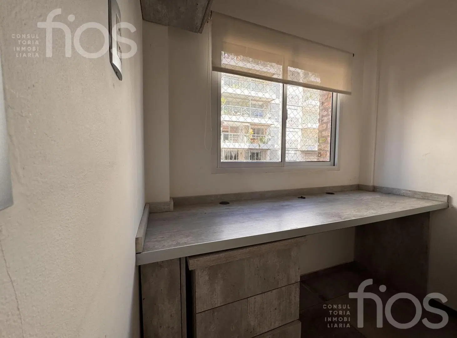 VENTA DEPARTAMENTO DE TRES DORMITORIOS EN PISO EXCLUSIVO CON BALCÓN Y COCHERA EN PICHINCHA 4