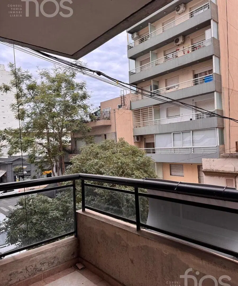 VENTA DEPARTAMENTO SEMIPISO DE 1 DORMITORIO CON DOBLE BALCON Y AMENITIES EN ZONA RIO 5