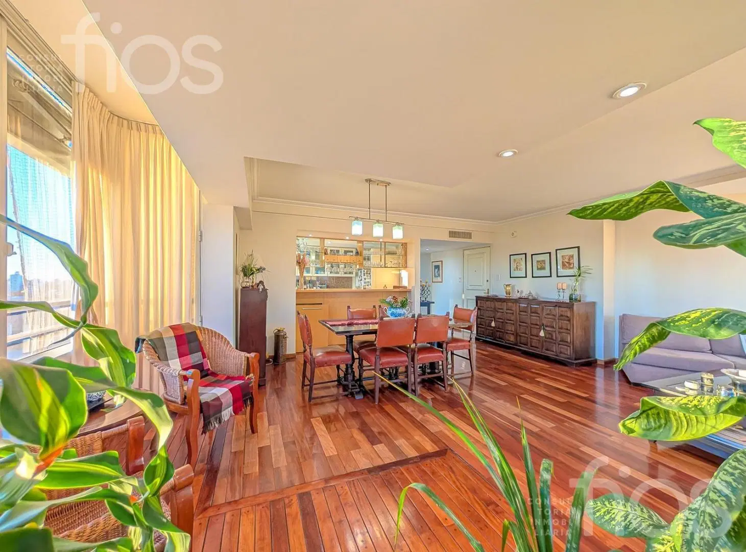VENTA DEPARTAMENTO DE TRES DORMITORIOS CON COCHERA Y AMENITIES EN LOURDES 2
