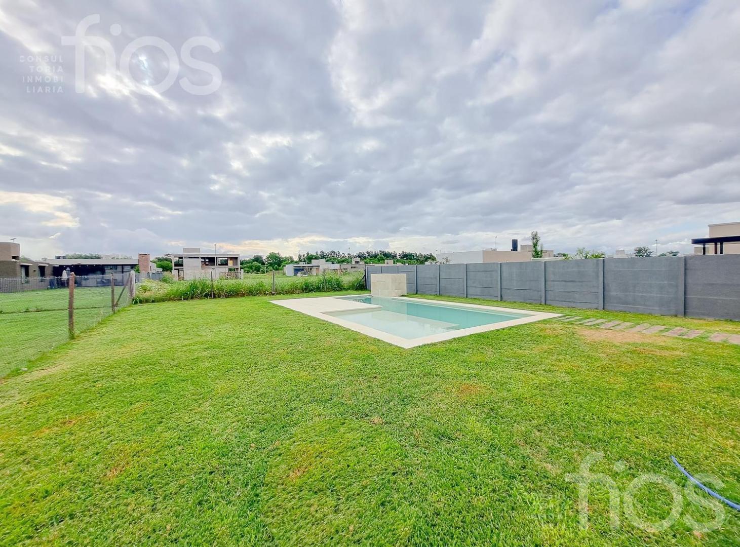 Foto de VENTA CASA A ESTRENAR DE DOS DORMITORIOS CON PILETA Y COCHERA EN DON MATEO, imagen 4